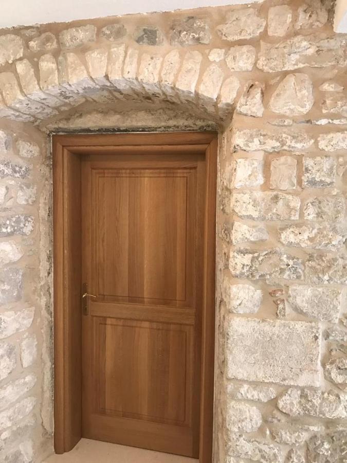 Old Town Apartments Trogir - Free Parking エクステリア 写真