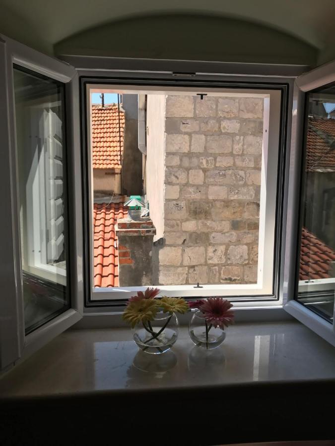 Old Town Apartments Trogir - Free Parking エクステリア 写真